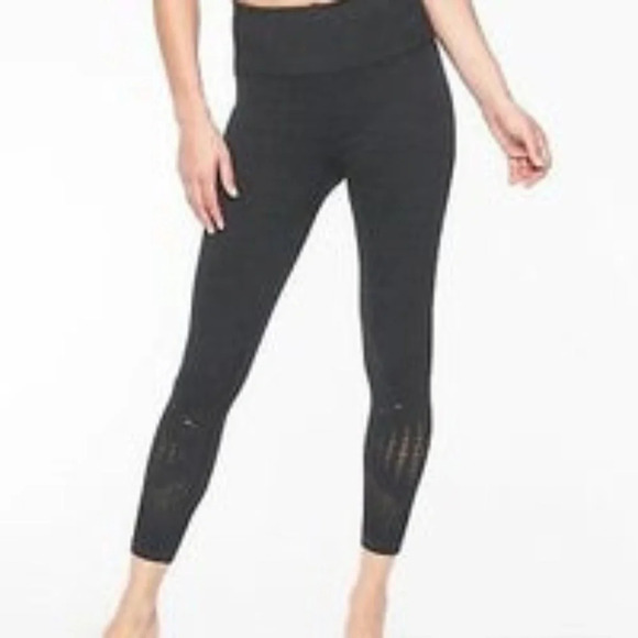 Athleta Halasana Seamless 7/8 Tights - Picture 1 of 7